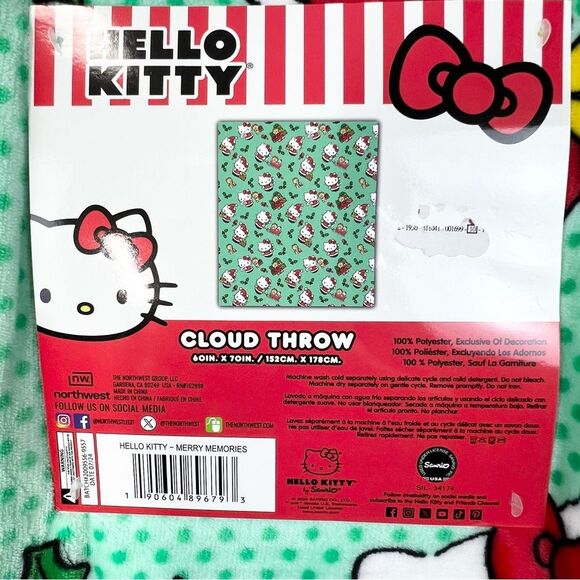 NWT Hello Kitty Cloud Throw Blanket Merry Memories Christmas Theme 60 in x 70 in - Picture 1 of 4